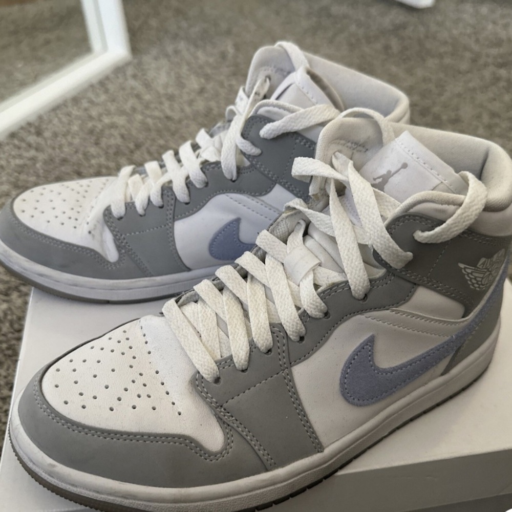 Air Jordan 1 Mid "Stealth Grey" -Women’s Size 9